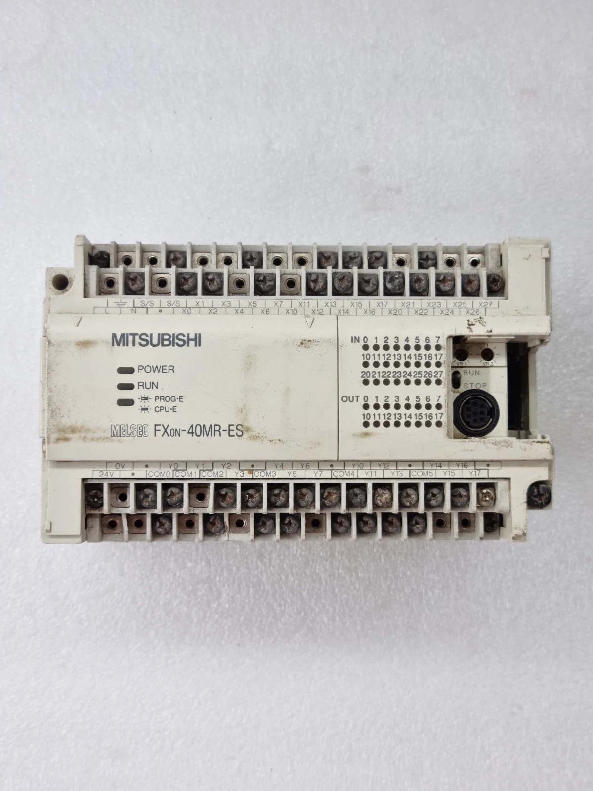 MITSUBISHI FXon-40MR-ES/UL PROGRAMMABLE CONTROLLER 100-240VAC (Cosmetic Damaged)
